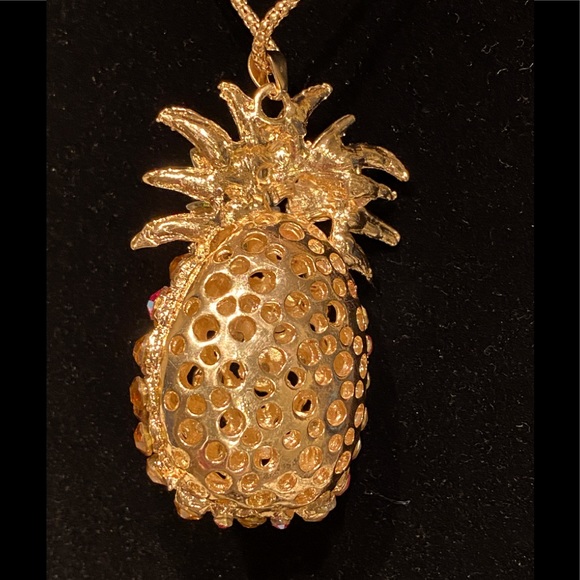 NWT BETSEY JOHNSON PINEAPPLE NECKLACE - Picture 6 of 7